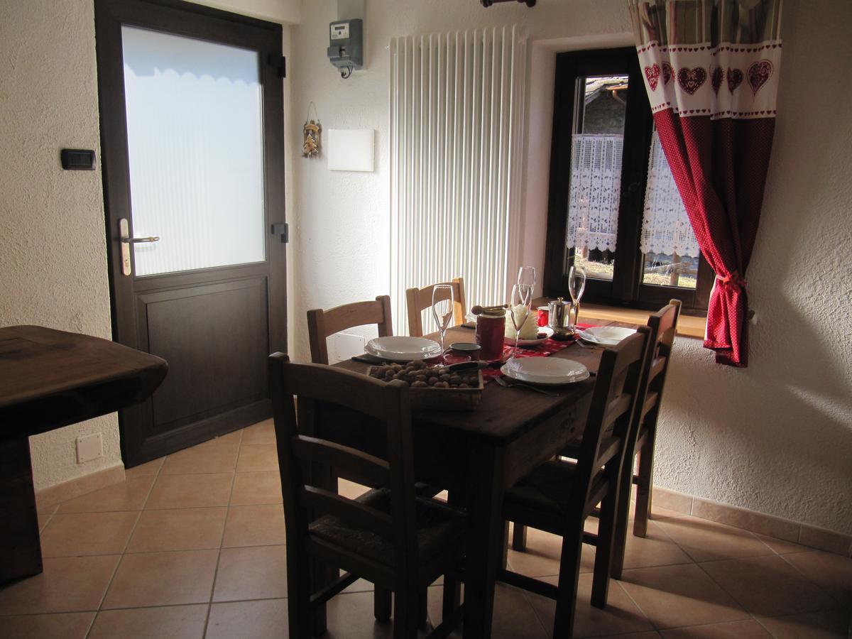 Maison Des Abeilles Vda Gressan N 0028 Buitenkant foto