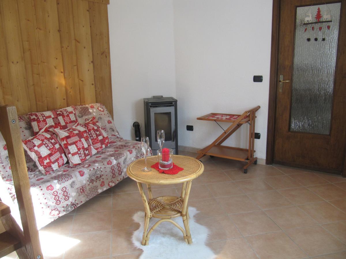 Maison Des Abeilles Vda Gressan N 0028 Buitenkant foto