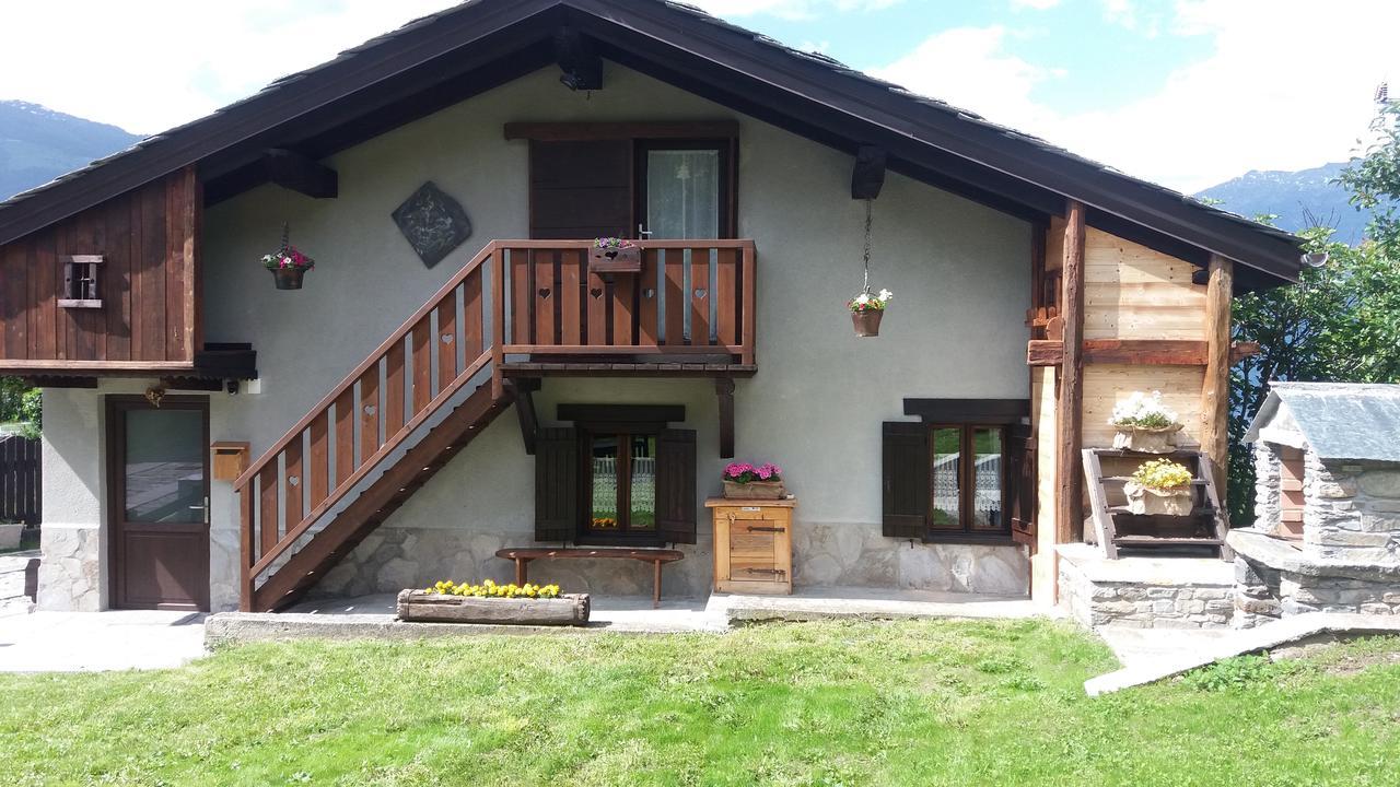 Maison Des Abeilles Vda Gressan N 0028 Buitenkant foto